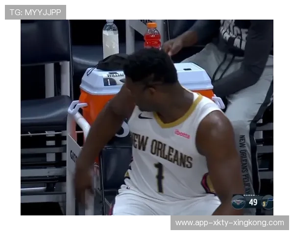 戴维斯篮下单挑成功,洛杉矶内线绝对压制