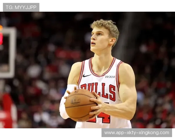 爵士靠马尔卡宁持续外线施压,节奏完整