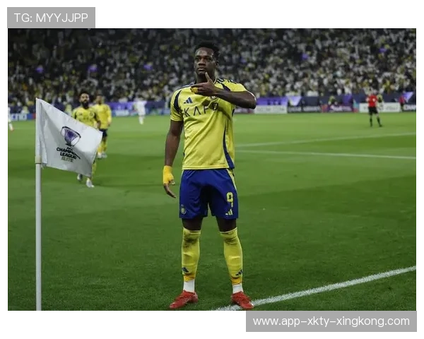 费内巴切内线协同极具统治感,土耳其赛区全面压制